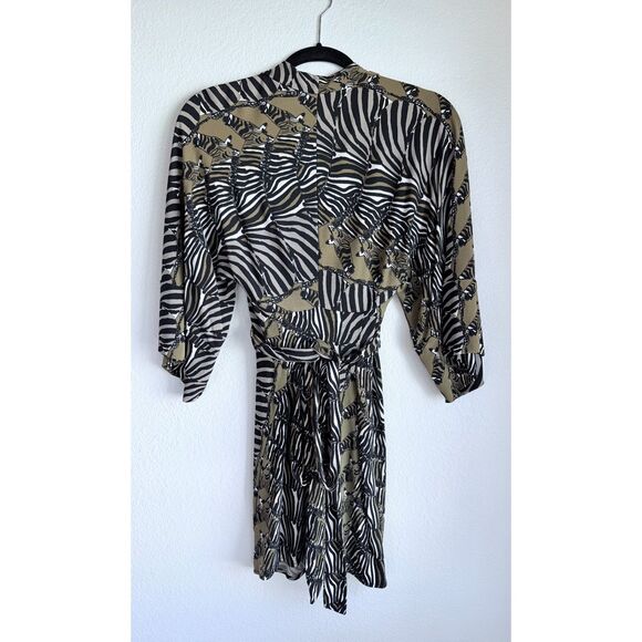 Banana Republic x Issa London 3/4 Sleeve Zebra Print Kimono Dress in Dark Olive - Picture 5 of 13